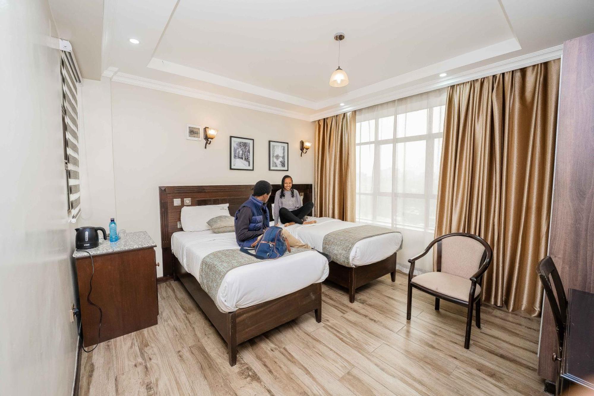 Hemak Suites Hotel Nairobi Exterior foto