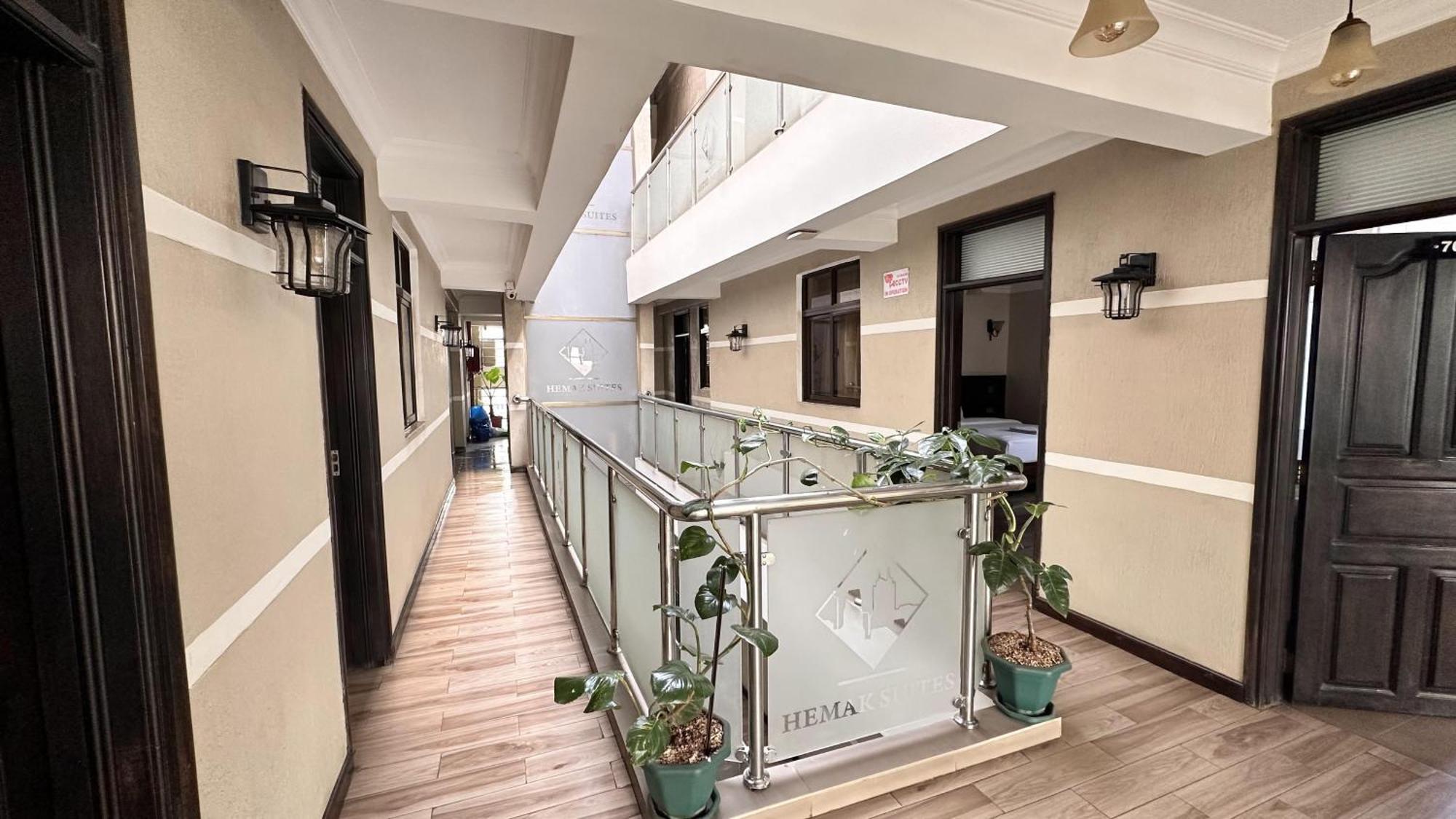 Hemak Suites Hotel Nairobi Exterior foto